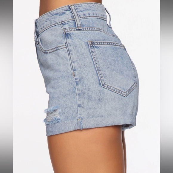 Aquamarine Cuffed Denim Shorts In Medium Blue Wash Size M - Picture 5 of 5